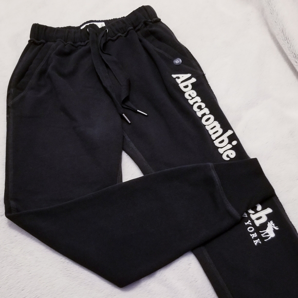 NWT Abercrombie & Fitch Classic Logo Joggers Size XS - Picture 5 of 10